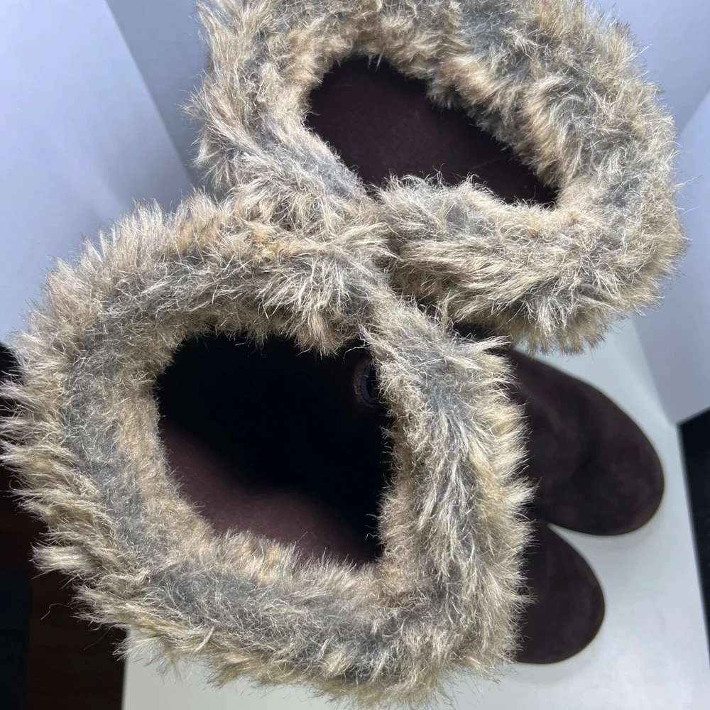 L.L. Bean Women's Size 8 Brown Suede Fur Lined‎ Winter Boots Zip Buckle